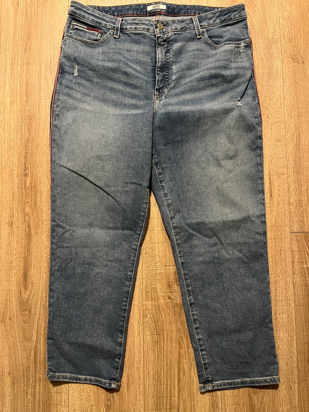 Tommy Hilfiger Women’s Light Blue Denim Jeans with Red and White Accent on Side